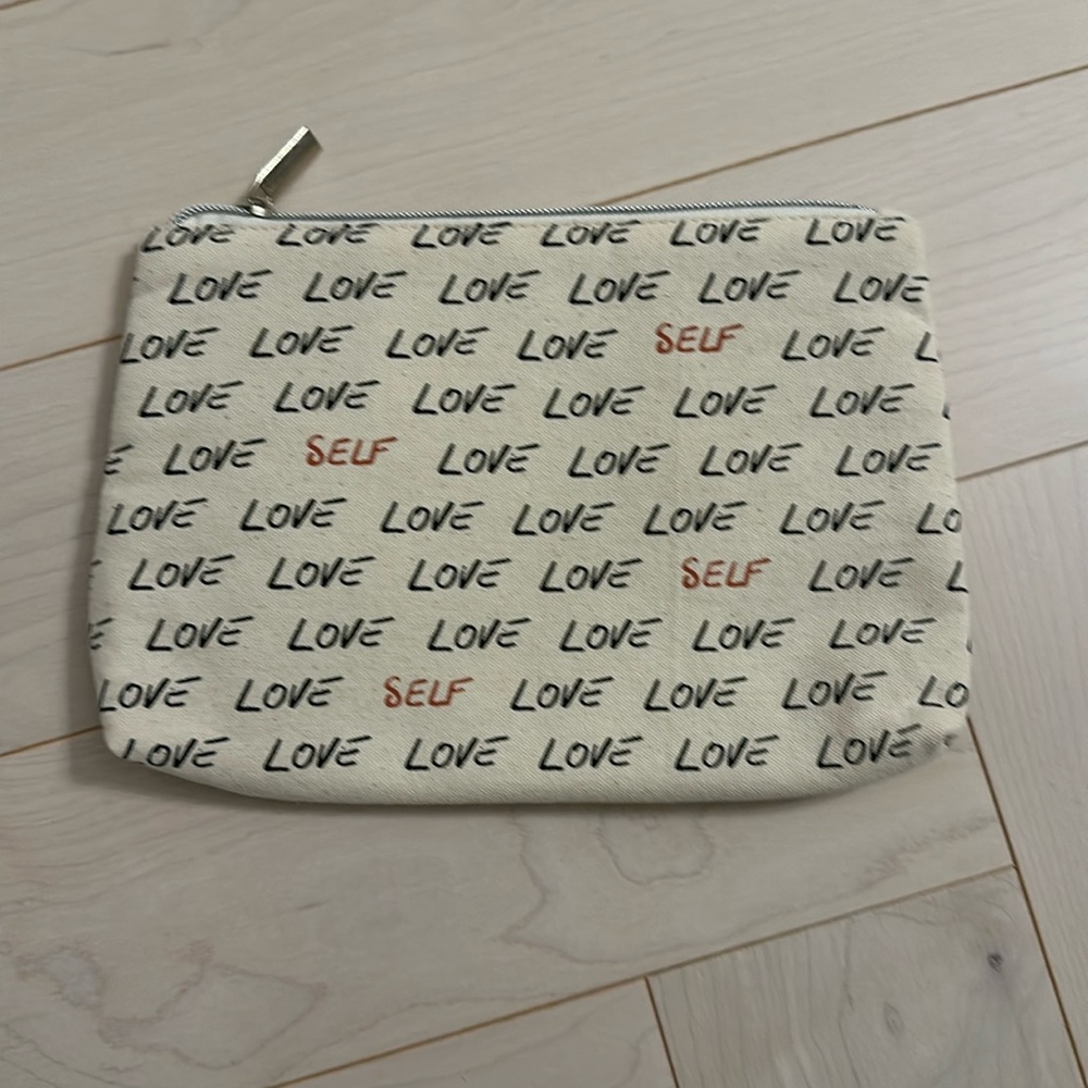 NWOT Anthropologie Bag, zip top, plastic lined